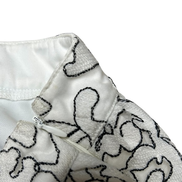 Francesca’s White And Black A-Line Sheer Floral Mini Flare Skirt Size Medium - Picture 3 of 14